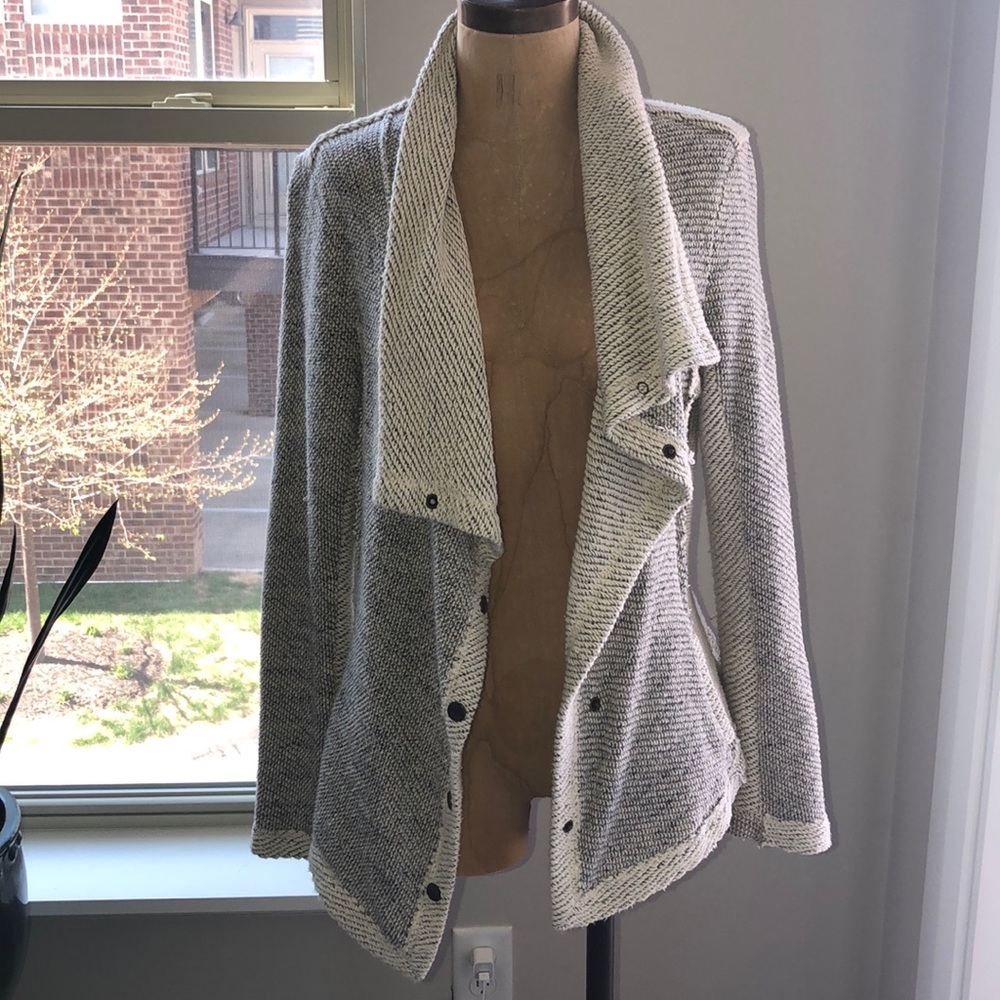 Anthropologie medium cozy jacket/sweater